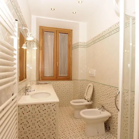 Modena Flat Lägenhet